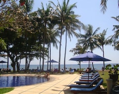 Khách sạn Hotel Sunari Beach Resort (Singaraja, Indonesia)