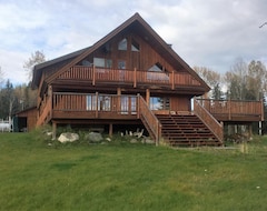 Otel Montana Hill Guest Ranch (Bridge Lake, Kanada)
