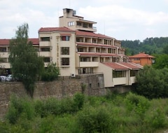فندق Hotel Troyan Plaza (Troyan, بلغاريا)