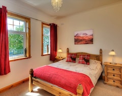 Hotel Appin Holiday Homes -Caravans, Lodges, Shepherds Hut and Train Carriage stays (Port Appin, Storbritannien)