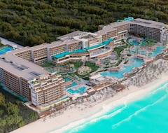 Hotel Royalton Splash Riviera Cancun, An Autograph Collection All-inclusive Resort (Cancún, Mexico)