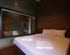 Hotel One Four Seven  & Snooker Bar (Rayong, Thailand)
