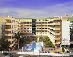 Hotel Apartamentos Las Camelias (Maspalomas, Spain)