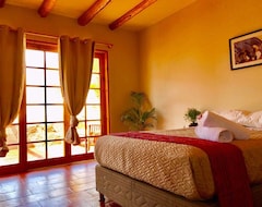 Hotel Suites Las Bahias Wellness Center (Cieneguilla, Peru)