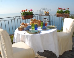 Oda ve Kahvaltı La Belle Vue (Roquebrune-Cap-Martin, Fransa)