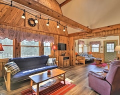 Cijela kuća/apartman Peaceful Woodsy Cabin By Hiking, Lakes & Vineyards (Honeoye, Sjedinjene Američke Države)