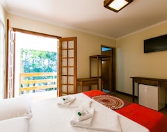 Khách sạn Vale Encantado Eco Park & Hotel (Biritiba-Mirim, Brazil)