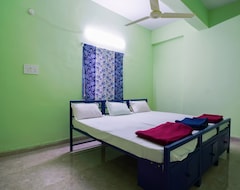 Khách sạn SPOT ON 61855 R S V Hotels (Hyderabad, Ấn Độ)