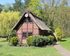 Hele huset/lejligheden Small, Detached Holiday Home On An Idyllically Situated Equestrian Farm. (Kirchdorf, Tyskland)