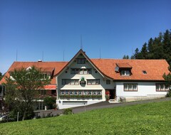 Hotelli Hirschen Wald (Wald, Sveitsi)