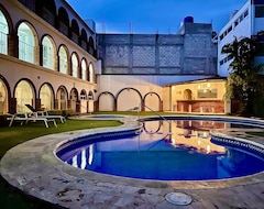 Khách sạn Hotel El Romano (Ixtapan de la Sal, Mexico)