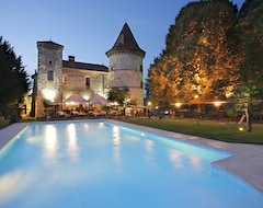Khách sạn Hotel Château de Chapeau Cornu (Vignieu, Pháp)
