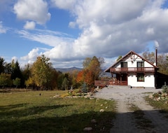 Toàn bộ căn nhà/căn hộ Csendes Bukk Kulcsoshaz (Miercurea Ciuc, Romania)