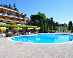 Hotel Garden (Garda, Italy)