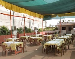 Hotel Priya (Agra, India)