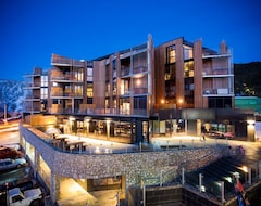 Khách sạn St Falls Resort (Wandiligong, Úc)