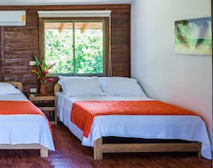 Khách sạn Playa de Oro Lodge (Bahia Solano, Colombia)