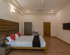 Hotel Capital O 22212 J K Golden Embassy (Mysore, Indija)