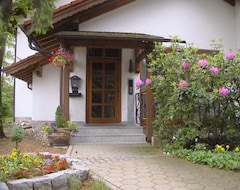 Otel Am Wald (Ottobrunn, Almanya)