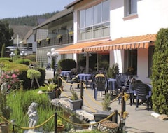 Hotel Pension Haus Berghof - Double Room Shower / Wc With Balcony Or Terrace (Hellenthal, Almanya)