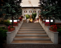 Khách sạn Hotel Ristorante Combolo (Teglio, Ý)