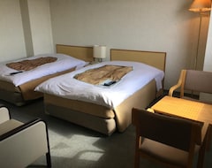Hotel Four Cs (Fukushima, Japan)