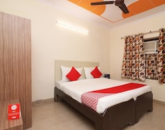 Khách sạn SPOT ON 16642 Hotel Mahadev (Ghaziabad, Ấn Độ)