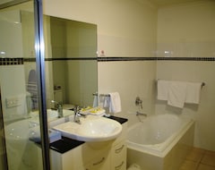 Hotel Ensenada Motor Inn And Suites (Adelaida, Australia)