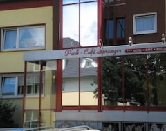 Khách sạn Park-Café Sprenger (Bad Sassendorf, Đức)