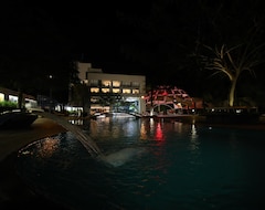 Khách sạn The Emerald Club By WB Resorts (Rajkot, Ấn Độ)