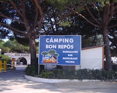 Hotel Camping Bon Repòs (Santa Susana, Spain)