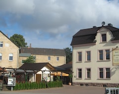 Khách sạn Friedchen (Artern, Đức)