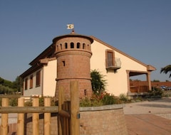 Resort Corte In Fiore (Ardea, İtalya)