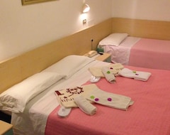 Khách sạn Hotel Peonia (Rimini, Ý)