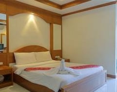 Hotelli Magnific Guesthouse Patong (Patong Beach, Thaimaa)