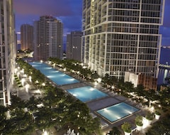 Hotel W Miami (Miami, USA)