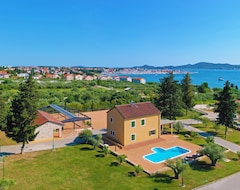 Pansion Villa Primorje (Biograd na Moru, Hrvatska)