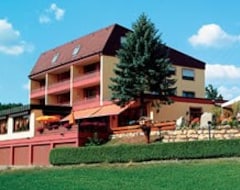 Khách sạn Hengstetter Hof (Althengstett, Đức)