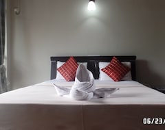 Hotel Elephant Bay (Pinnawela, Šri Lanka)