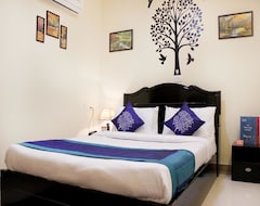 Itsy By Treebo | Hotel Palm Emirates (Bengaluru, Hindistan)