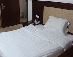 Hotel Dianbai Mingyuan (Maoming, China)