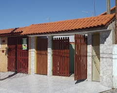 Entire House / Apartment Comfortable And Airy House In Mongaguá Beach Costa Azul (Mongaguá, Brazil)