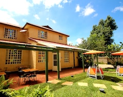 Hotel Crest Safari Lodge (Arusha, Tanzanija)