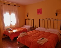 Nhà trọ Hostal Alt Pirineu (Soriguera, Tây Ban Nha)