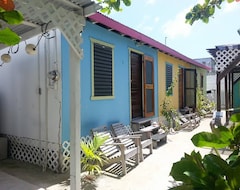 Nhà trọ Sea N Sun Guest House (Caye Caulker, Belize)