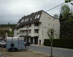 Otel Logis le Modern'Hôtel - les Chemins Francis (Bagnols-les-Bains, Fransa)