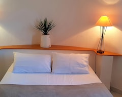 Khách sạn Hotel Le Tilbury (Porto-Vecchio, Pháp)