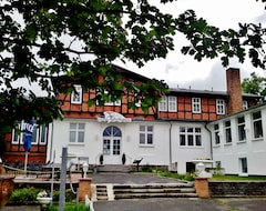 Nhà trọ Pension Zum Alten Fahrhaus (Rostock, Đức)