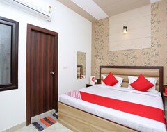 Khách sạn Hotel Arman Palace & Banquet (Agra, Ấn Độ)