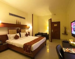 Hotelli Nkms Grand (Hyderabad, Intia)